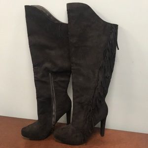 BN in Box, Sz 9 Black Fringe Knee High Boots!!